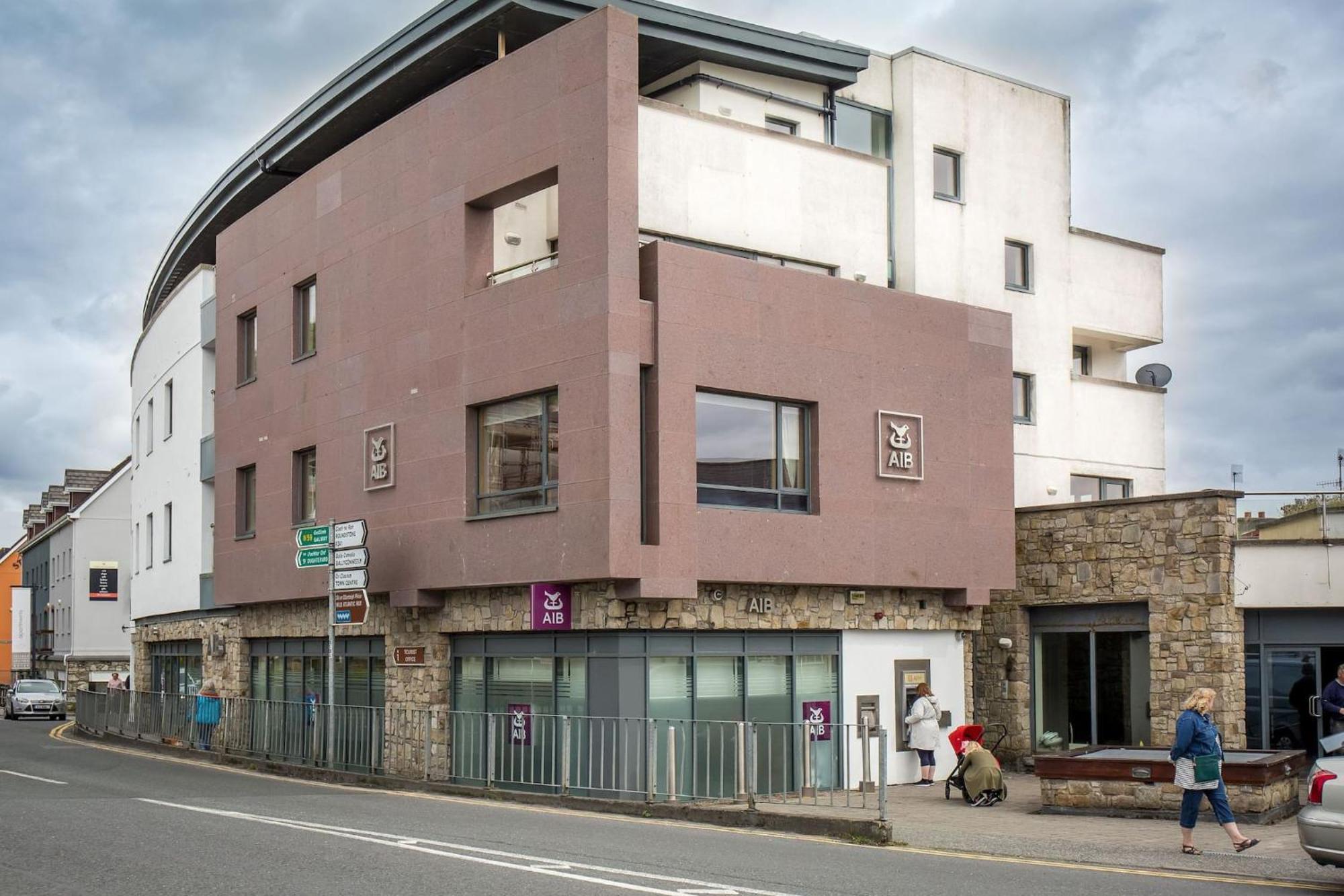 5 Courthouse Square Clifden Leilighet Eksteriør bilde